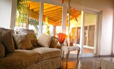 En VENTA casa sola en Fraccionamiento con vigilancia Sumiya en Jiutepec, Morelos