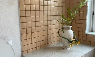 En VENTA casa sola en Fraccionamiento con vigilancia Sumiya en Jiutepec, Morelos