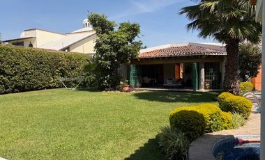 En VENTA casa sola en Fraccionamiento con vigilancia Sumiya en Jiutepec, Morelos