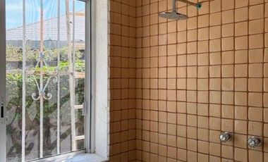 En VENTA casa sola en Fraccionamiento con vigilancia Sumiya en Jiutepec, Morelos