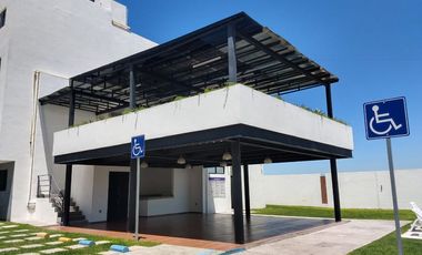 RENTA EXCELENTE DEPARTAMENTO EN PLANTA BAJA CON 35M2 DE TERRAZA, CLAUSTROS DEL CAMPESTRE III PRIVADA