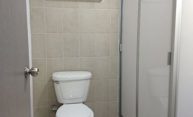 RENTA EXCELENTE DEPARTAMENTO EN PLANTA BAJA CON 35M2 DE TERRAZA, CLAUSTROS DEL CAMPESTRE III PRIVADA