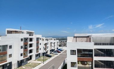 RENTA EXCELENTE DEPARTAMENTO EN PLANTA BAJA CON 35M2 DE TERRAZA, CLAUSTROS DEL CAMPESTRE III PRIVADA