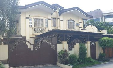 Single House and Lot for SALE BESIDE SOUTHVILLE INTERNATIONAL SCHOOL and Las Pinas Doctors Hospital  and banks easy access to Madrigal