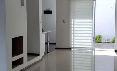 CASA EN RENTA EN FUENTES DE SAN JOSÉ