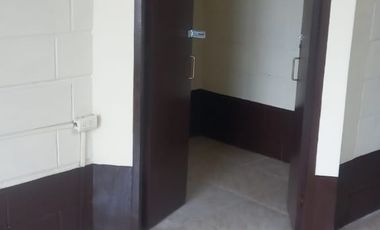 SE ALQUILA SUITE SIN MUEBLES,  EN  URDESA CENTRAL, GUAYAQUIL.