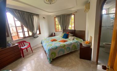 Casa Esquinera Barrio Altico Neiva - 345 M2