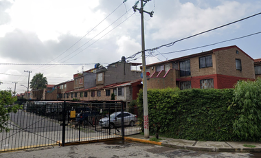 Remate De Bonita Propiedad En Condominio