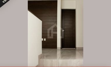 HERMOSA CASA CON JARDÍN Y CASA CLUB CON ALBERCA, FRACCIONAMIENTO EL CIELO II, LEÓN, GUANAJUATO