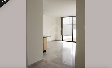 HERMOSA CASA CON JARDÍN Y CASA CLUB CON ALBERCA, FRACCIONAMIENTO EL CIELO II, LEÓN, GUANAJUATO