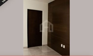 HERMOSA CASA CON JARDÍN Y CASA CLUB CON ALBERCA, FRACCIONAMIENTO EL CIELO II, LEÓN, GUANAJUATO