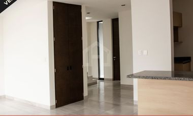 HERMOSA CASA CON JARDÍN Y CASA CLUB CON ALBERCA, FRACCIONAMIENTO EL CIELO II, LEÓN, GUANAJUATO