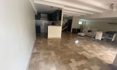 Vendo una bonita casa cerca del City Mall Alborada 10ma etapa