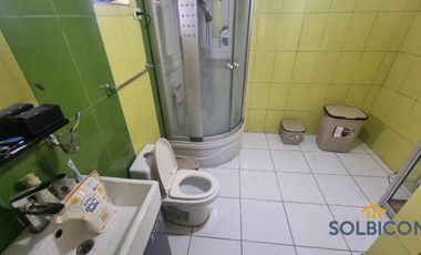 Casa con amplio terreno cerca de la feria libre