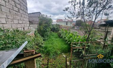 Casa con amplio terreno cerca de la feria libre