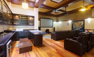 LUXURY BEACH VILLA FOR SALE
