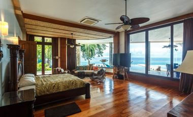LUXURY BEACH VILLA FOR SALE