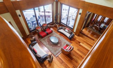 LUXURY BEACH VILLA FOR SALE