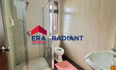 Rumah Hook Modern 2 Lantai di Jl Abdul Majid Dalam, Jakarta Selatan