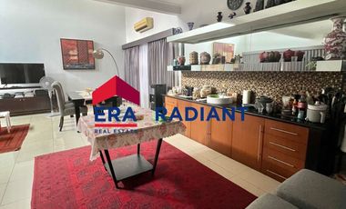 Rumah Hook Modern 2 Lantai di Jl Abdul Majid Dalam, Jakarta Selatan