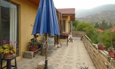 ATENCIÓN!!! EN CONDOMINIO SE VENDE O ARRIENDA CASA