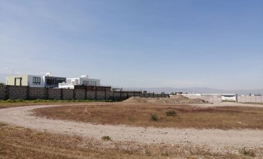 EN VENTA TERRENO DE 3875 M2 EN LA AV. AVIACION , CERRO COLORADO