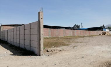 EN VENTA TERRENO DE 3875 M2 EN LA AV. AVIACION , CERRO COLORADO