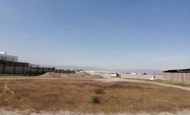 EN VENTA TERRENO DE 3875 M2 EN LA AV. AVIACION , CERRO COLORADO