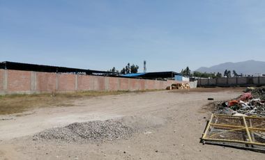 EN VENTA TERRENO DE 3875 M2 EN LA AV. AVIACION , CERRO COLORADO