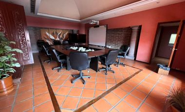 EDIFICIO Corporativo en VENTA, Crretera 57 (SLP-Mty) Terreno, 2,824m2, 720m2 de oficinas, Almacenes1175m2 almacenes, $40M