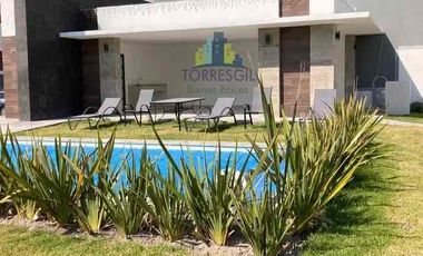 Rento Depto 3 recámaras Fracc Riscos Condesa Zibata en Querétaro frente Anahuac