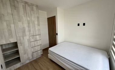 Rento Depto 3 recámaras Fracc Riscos Condesa Zibata en Querétaro frente Anahuac