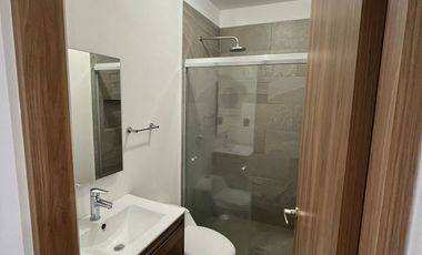 Rento Depto 3 recámaras Fracc Riscos Condesa Zibata en Querétaro frente Anahuac