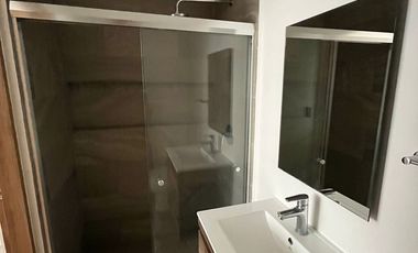 Rento Depto 3 recámaras Fracc Riscos Condesa Zibata en Querétaro frente Anahuac