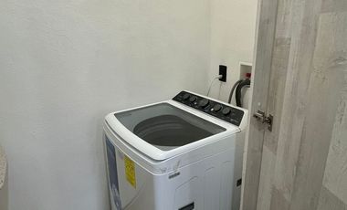 Rento Depto 3 recámaras Fracc Riscos Condesa Zibata en Querétaro frente Anahuac