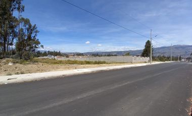 TERRENO 3527 MTRS ECU 911