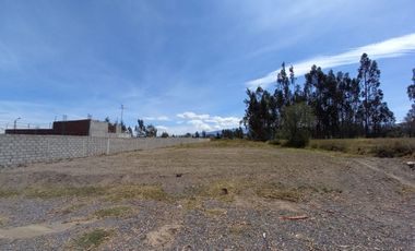 TERRENO 3527 MTRS ECU 911