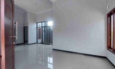 Rumah Baru dalam Mini Cluster Dekat Embung Potorono Banguntapan