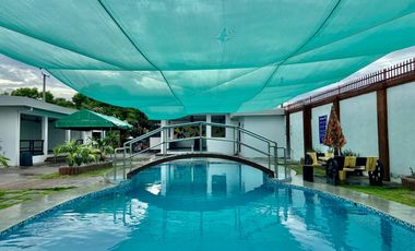 THIS HOUSE VILLA IS FOR RENT! HURRY AND RENT NOW!