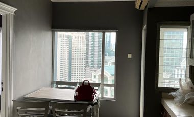 Bes Deal! For Sale Sudirman Park Apartment Jakarta Pusat - 3+1 Bedroom Furnished
