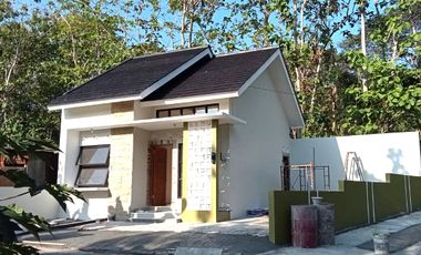 Rumah Baru Siap Huni di Panjatan Kulon Progo