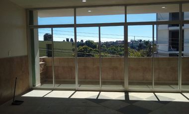 LOCAL COMERCIAL CON OFICINAS Y ESTACIONAMIENTOS EN RENTA EN OCOTLAN, TLAXCALA