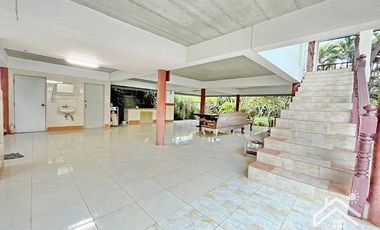 Sale with 3 houses and an orchard Next to the Chao Phraya River - Nakhon Sawan