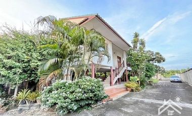 Sale with 3 houses and an orchard Next to the Chao Phraya River - Nakhon Sawan