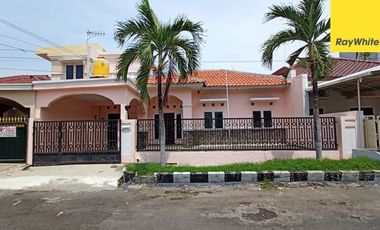 Rumah Dijalan Nginden Intan Barat Sukolilo Surabaya