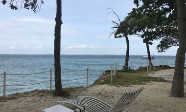 READY TO MOVE-IN!!! FULLY FURNISHED 1 BEDROOM CONDO FOR SALE AT TAMBULI SEASIDE LIVING, MACTAN CEBU