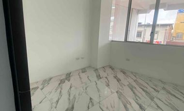 LOCAL EN ALQUILER - MEZANINE ESQUINERO EN ZONA ESTRATÉGICA Y COMERCIAL. ROCAUERTE Y NAPOLEON MERA EDIFICIO ESQ.  - MACHALA-EL ORO-ECUADOR.