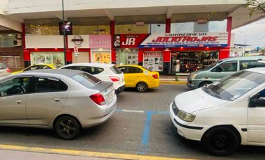 LOCAL EN ALQUILER - MEZANINE ESQUINERO EN ZONA ESTRATÉGICA Y COMERCIAL. ROCAUERTE Y NAPOLEON MERA EDIFICIO ESQ.  - MACHALA-EL ORO-ECUADOR.