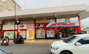 LOCAL EN ALQUILER - MEZANINE ESQUINERO EN ZONA ESTRATÉGICA Y COMERCIAL. ROCAUERTE Y NAPOLEON MERA EDIFICIO ESQ.  - MACHALA-EL ORO-ECUADOR.