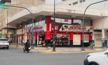 LOCAL EN ALQUILER - MEZANINE ESQUINERO EN ZONA ESTRATÉGICA Y COMERCIAL. ROCAUERTE Y NAPOLEON MERA EDIFICIO ESQ.  - MACHALA-EL ORO-ECUADOR.
